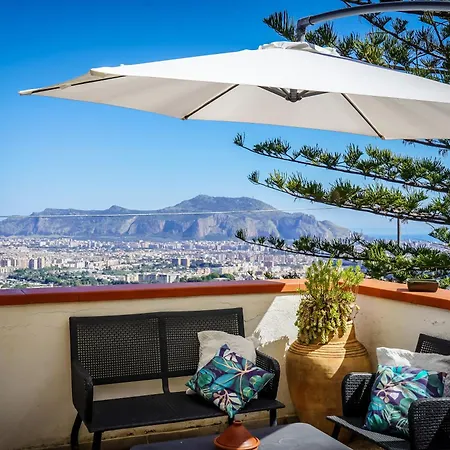 Holiday home Rosa Bianca